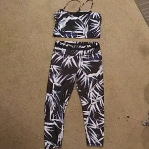 Fabletics 2 piece workout outfit